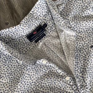 Men’s Vineyard Vines Slim Fit “Whale Shirt”